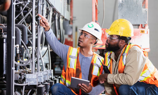 Best Affordable Emergency Electrician  in Sioux City, IA